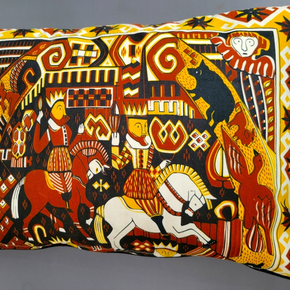 Decorative pillow